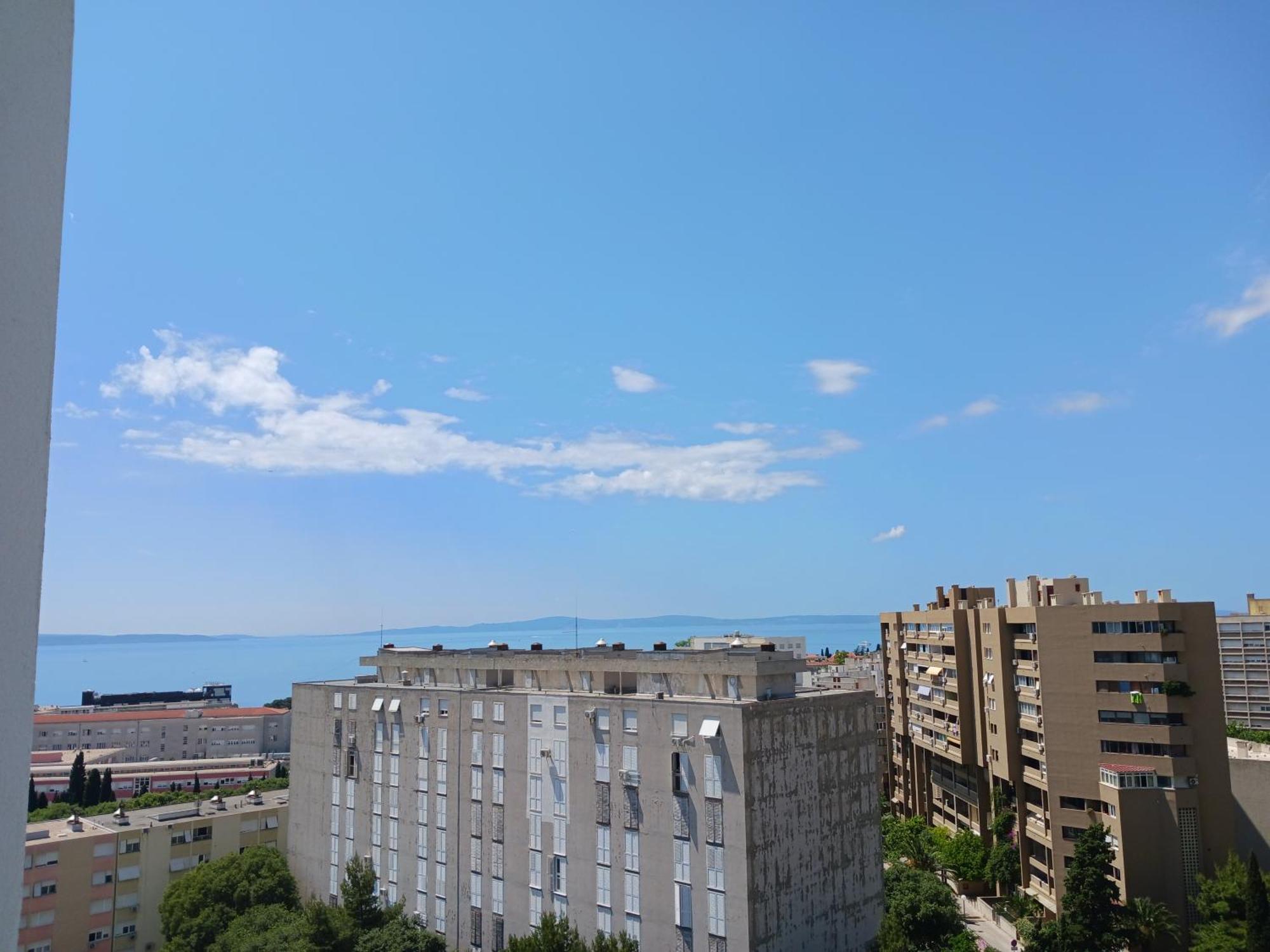 Magical View * Split